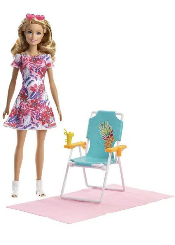 בובת ברבי בחופשה עם כיסא ים