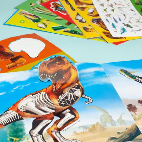 טופ מודל Dino World חוברת מדבקות דינוזאורים