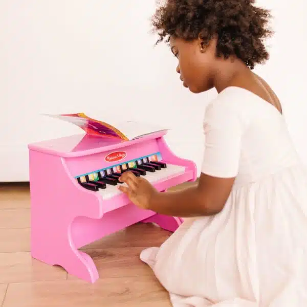 פסנתר ורוד ללימוד נגינה - מליסה ודאג