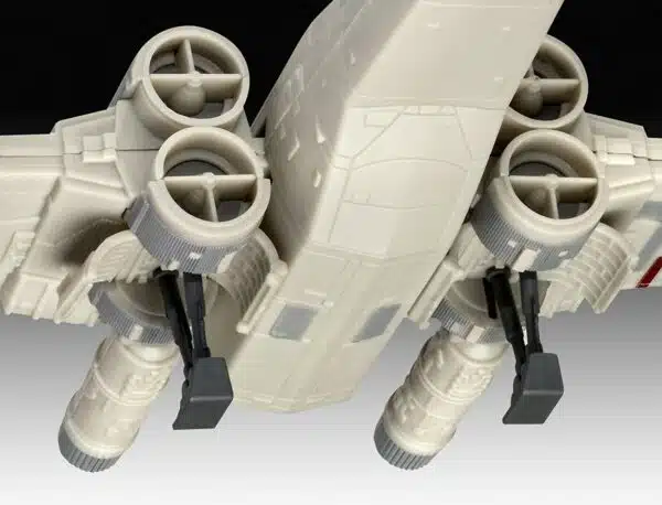 Revell - ערכת הרכבה - מלחמת הכוכבים - מטוס קרב X-WING